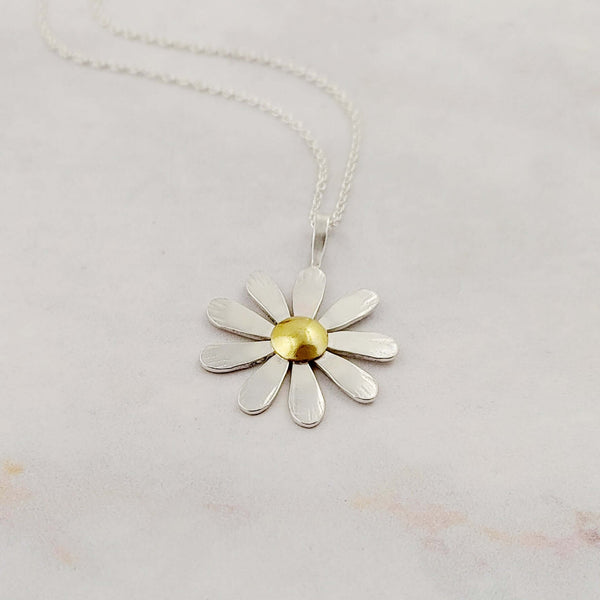 Daisy Necklace Smitted Studio