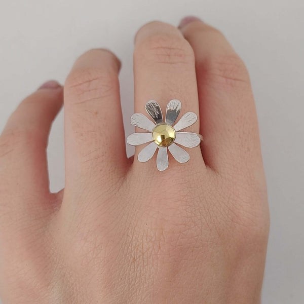 Daisy Ring Smitted Studio